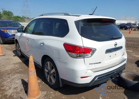 2014 Nissan Pathfinder Platinum из США, поврежденный, VIN 5N1AR2MM8EC609602